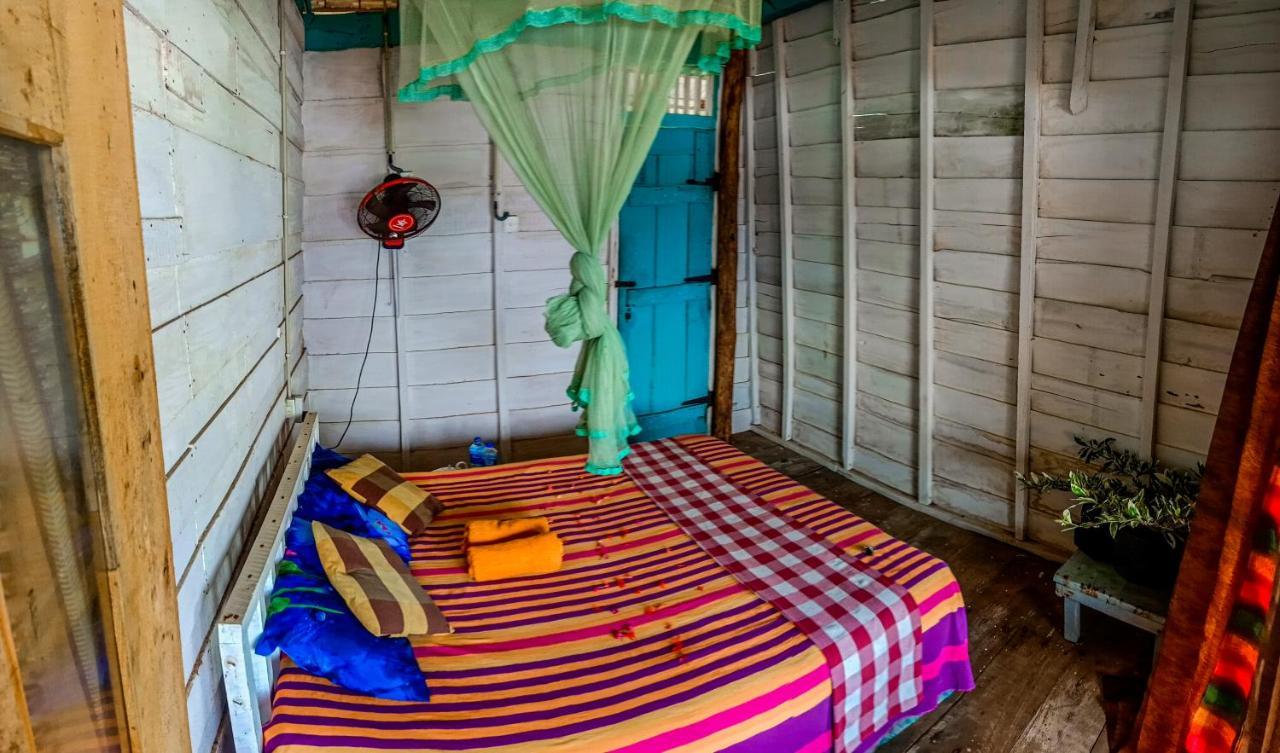 Brother'S Beach Home Boossa ภายนอก รูปภาพ