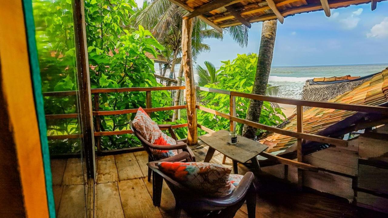 Brother'S Beach Home Boossa ภายนอก รูปภาพ