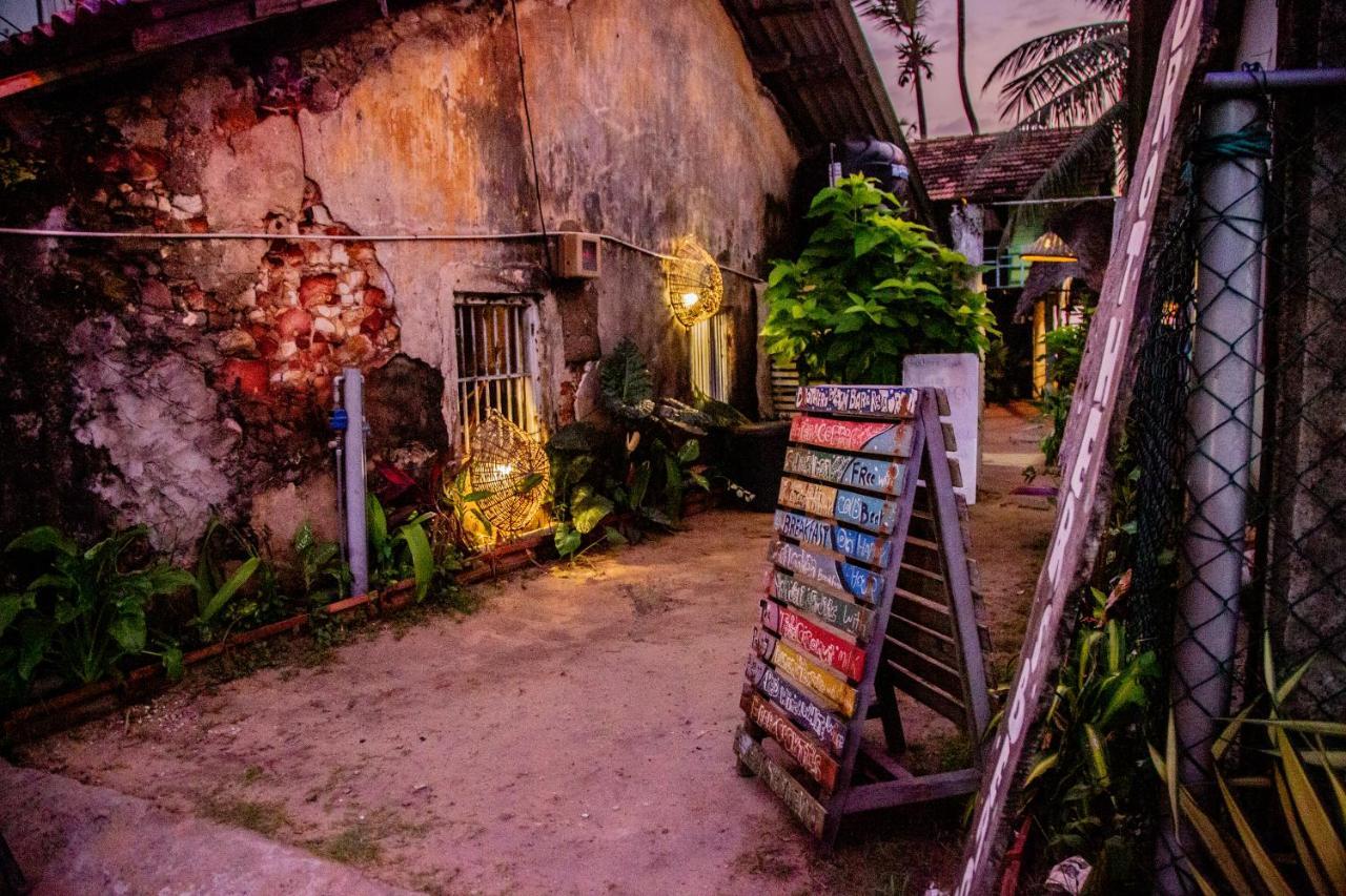 Brother'S Beach Home Boossa ภายนอก รูปภาพ