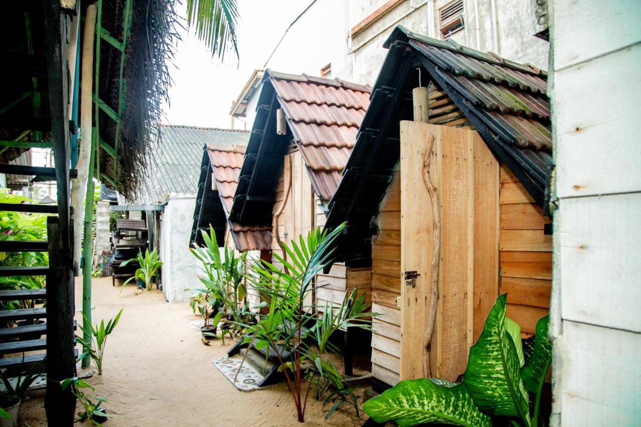 Brother'S Beach Home Boossa ภายนอก รูปภาพ