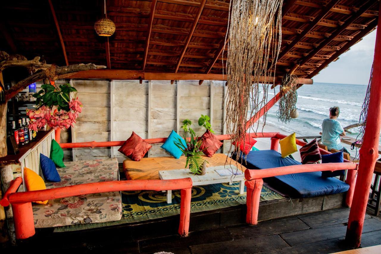 Brother'S Beach Home Boossa ภายนอก รูปภาพ