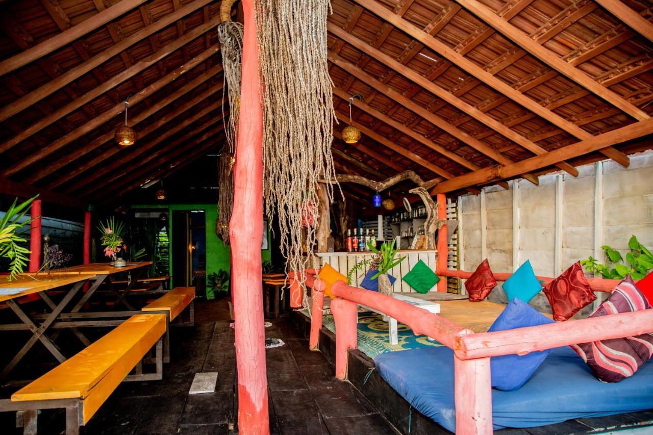 Brother'S Beach Home Boossa ภายนอก รูปภาพ