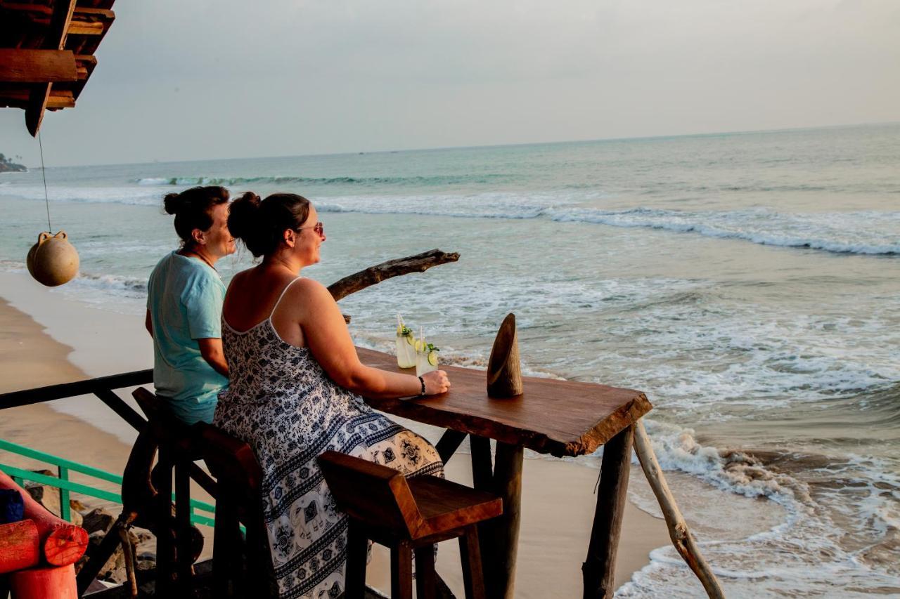 Brother'S Beach Home Boossa ภายนอก รูปภาพ