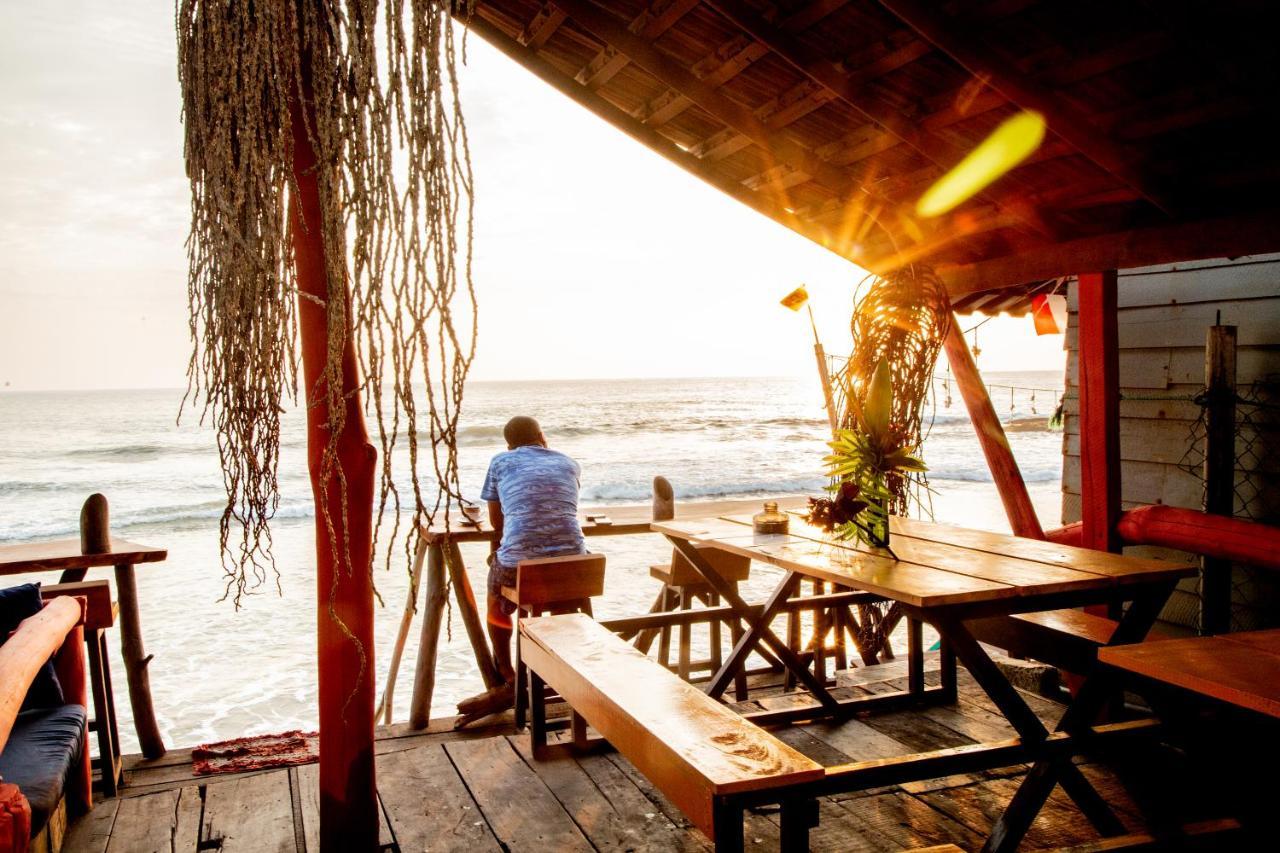 Brother'S Beach Home Boossa ภายนอก รูปภาพ
