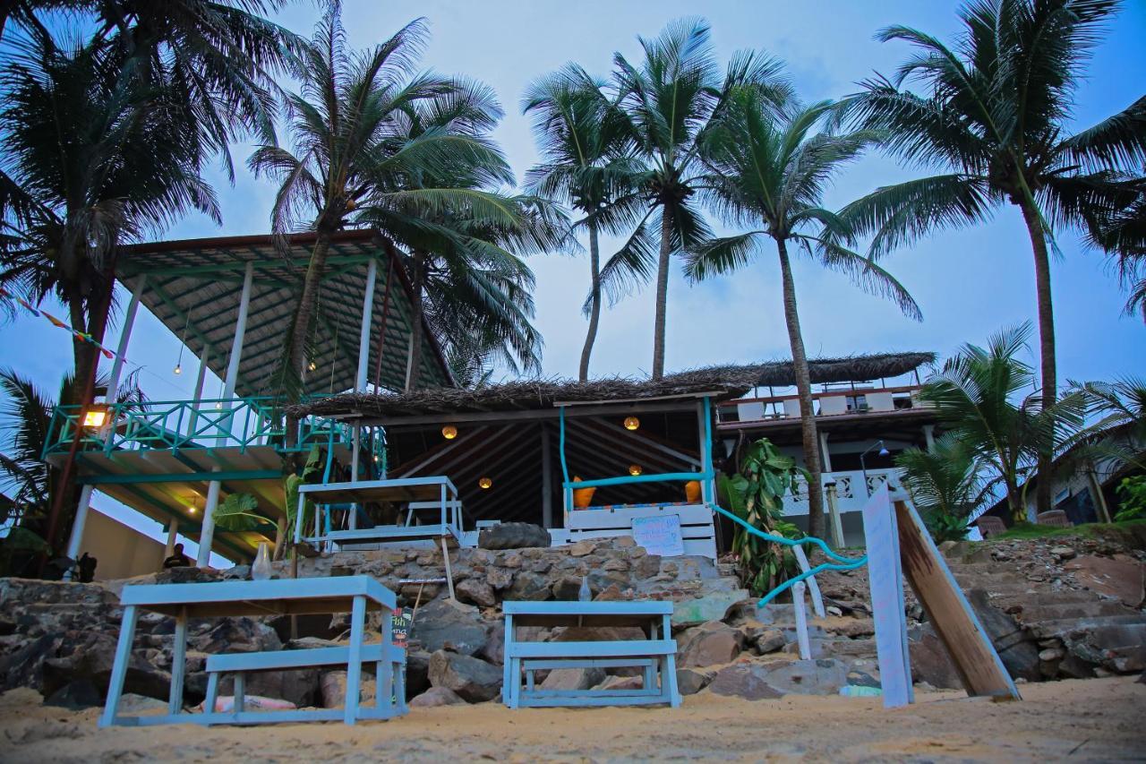 Brother'S Beach Home Boossa ภายนอก รูปภาพ